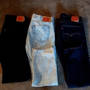 Levi jeans sz 40